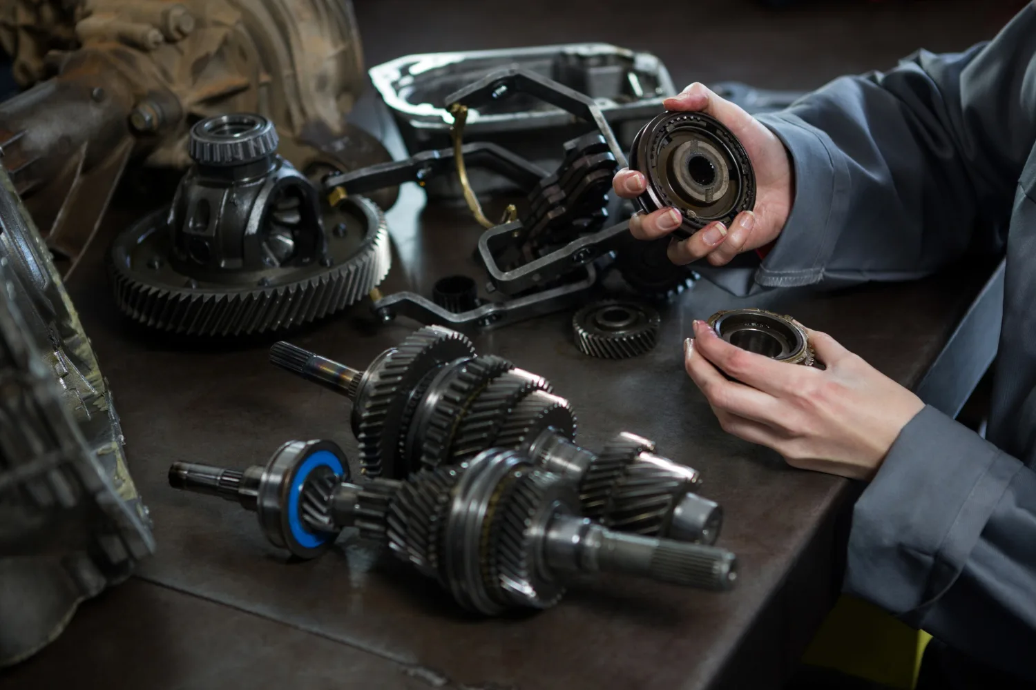 Pièces de rechange et matériel technique industriel
